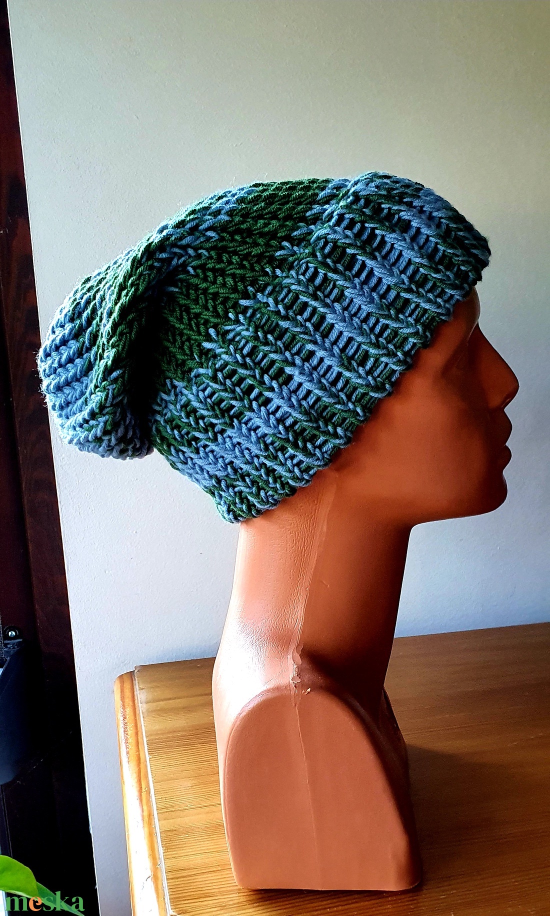 100% merino gyapjú fonalból kézzel készített kék-zöld színű női sapka - ruha & divat - sál, sapka, kendő - sapka - Meska.hu 100% merino gyapjú fonalból kézzel készített kék-zöld színű női sapka - ruha & divat - sál, sapka, kendő - sapka - Meska.hu