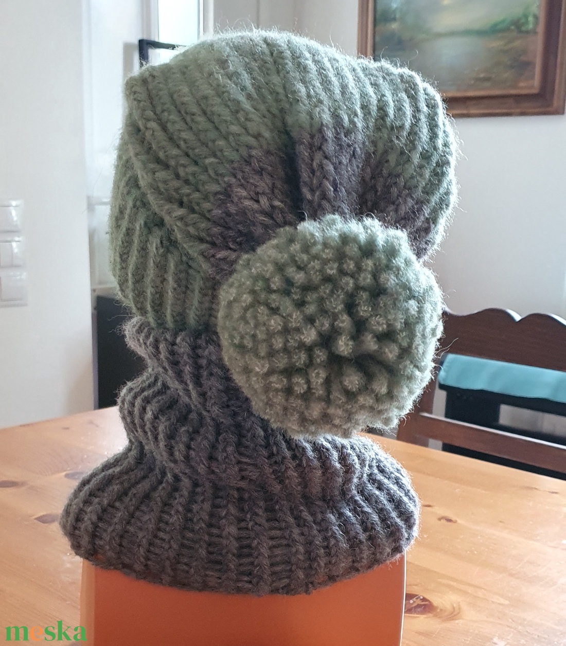 DROPS Wish gyapjú fonalból kézzel készült sapka-körsál szett bojttal - ruha & divat - sál, sapka, kendő - sapka & sál szett - Meska.hu