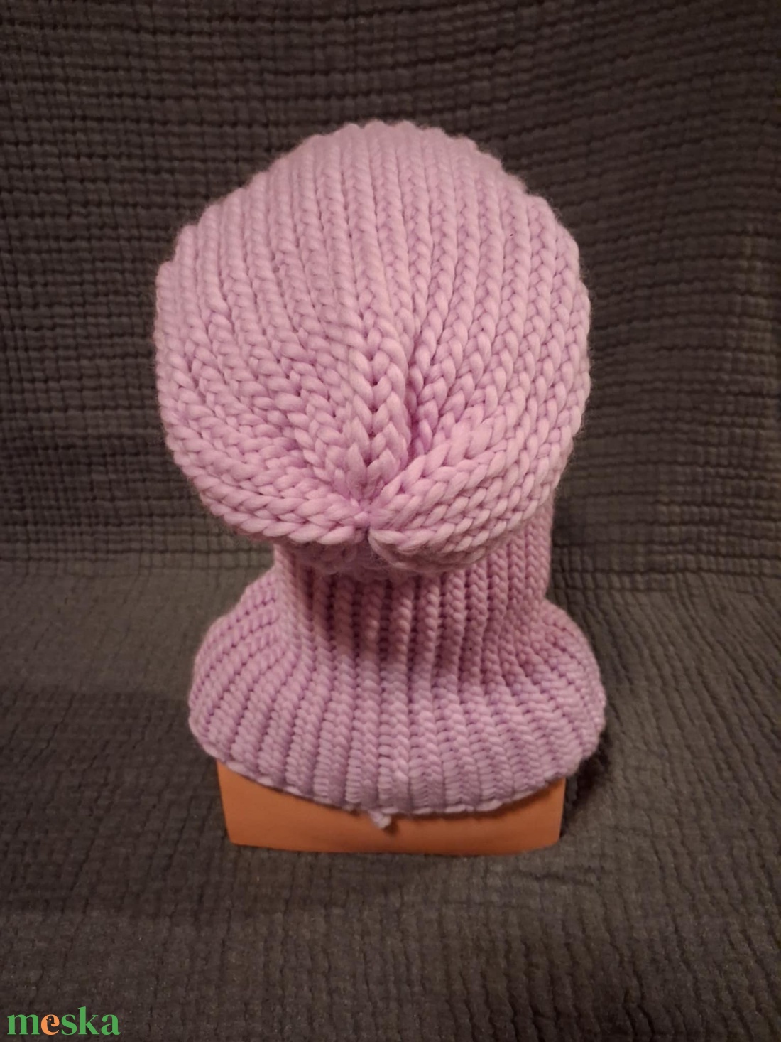 DHG Piuma Classics Twilight 100% extra finom merino gyapjú fonalból kézzel készült sapka-körsál szett - ruha & divat - sál, sapka, kendő - sapka & sál szett - Meska.hu DHG Piuma Classics Twilight 100% extra finom merino gyapjú fonalból kézzel készült sapka-körsál szett - ruha & divat - sál, sapka, kendő - sapka & sál szett - Meska.hu