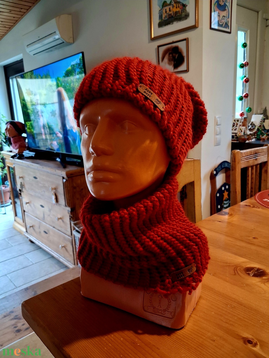 DHG Piuma Classics Passion 100% extra finom merino gyapjú fonalból kézzel készült sapka-körsál szett  - ruha & divat - sál, sapka, kendő - sapka & sál szett - Meska.hu