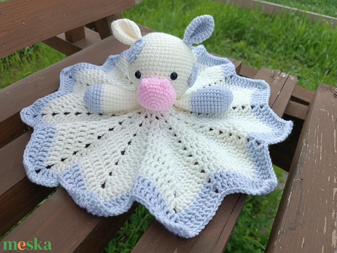 Horgolt bocis szundikendő - baba - mama - baba játékok - szundikendő, alvóka - Meska.hu