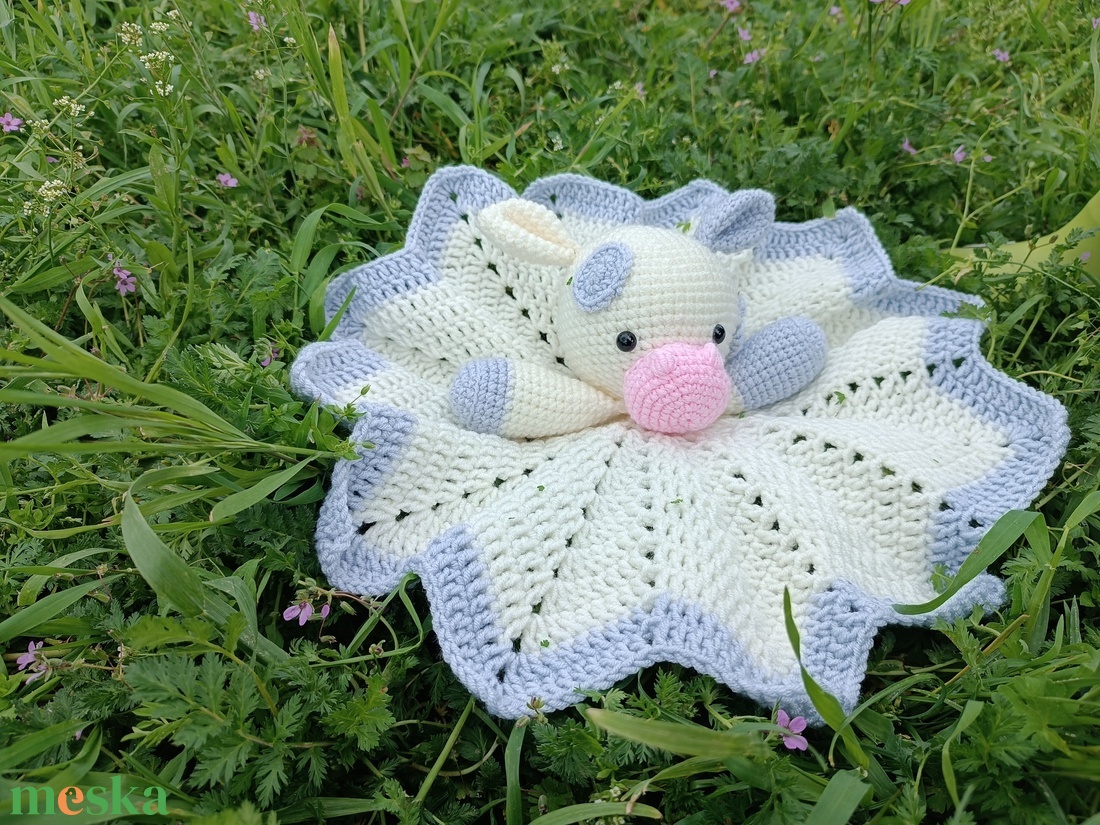 Horgolt bocis szundikendő - baba - mama - baba játékok - szundikendő, alvóka - Meska.hu