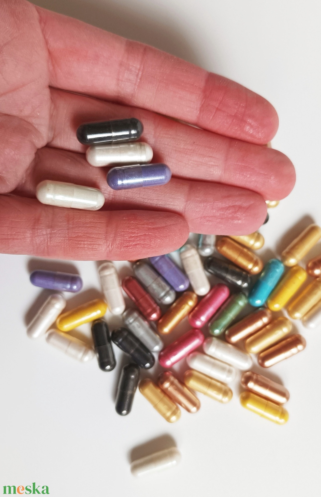 Metál pigment készlet kapszulás - kellékek & szerszámok - festék - pigmentpor - Meska.hu Metál pigment készlet kapszulás - kellékek & szerszámok - festék - pigmentpor - Meska.hu