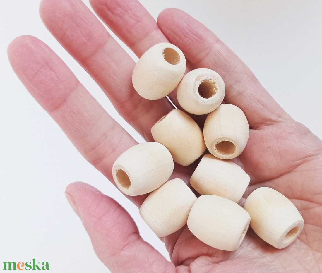 Fagolyó ovális natúr 20 mm (24 db) - kellékek & szerszámok - fa - fagolyó - Meska.hu Fagolyó ovális natúr 20 mm (24 db) - kellékek & szerszámok - fa - fagolyó - Meska.hu