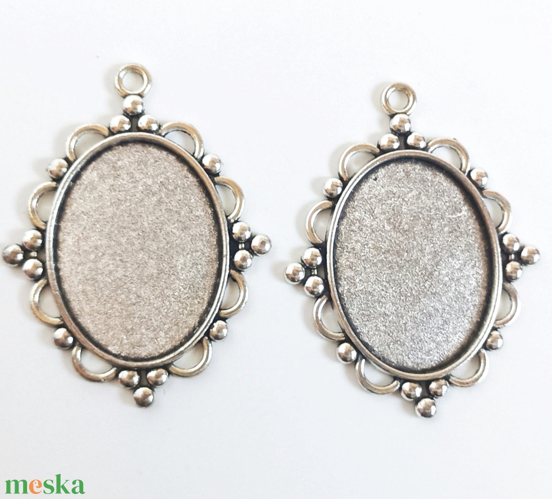 Cabochon medál alap - kellékek & szerszámok - gyöngyfűzés kellékek - cabochon - Meska.hu Cabochon medál alap - kellékek & szerszámok - gyöngyfűzés kellékek - cabochon - Meska.hu
