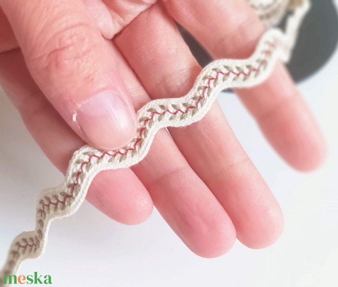 Hullámos szalag  - kellékek & szerszámok - rövidáru - szalag, pánt - textilszalag - Meska.hu
