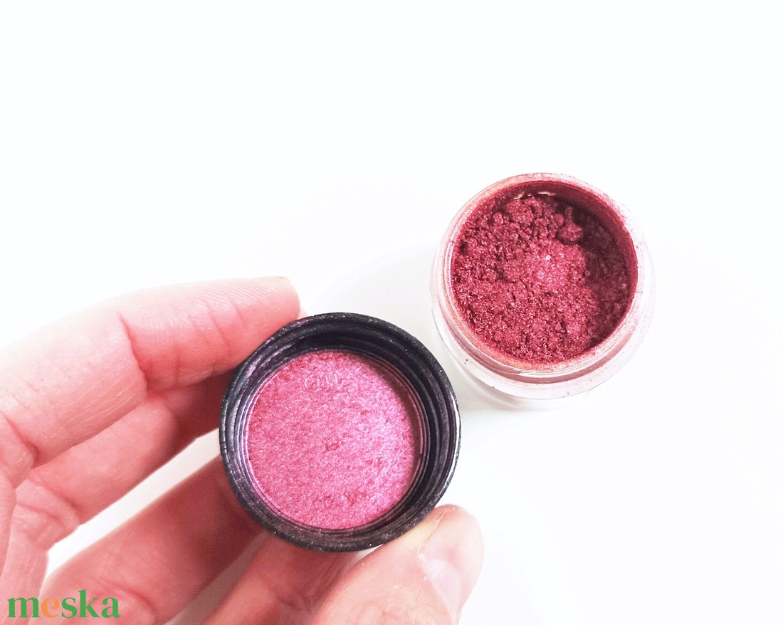 Gyöngyház pigment készlet 7 színű - kellékek & szerszámok - dekorációs kellékek - egyéb kellékek - Meska.hu Gyöngyház pigment készlet 7 színű - kellékek & szerszámok - dekorációs kellékek - egyéb kellékek - Meska.hu