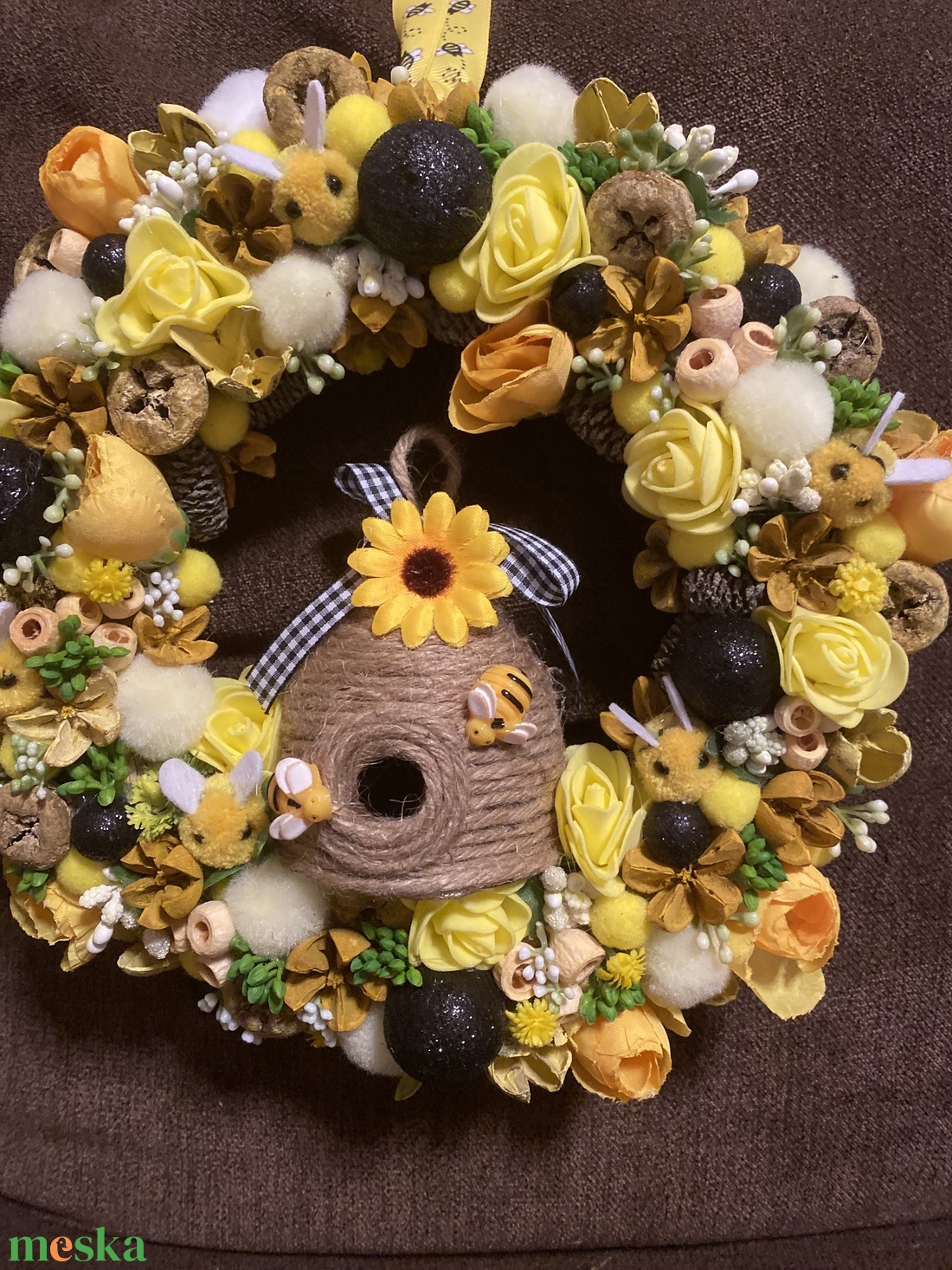 Méhecskés tavaszi ajtódísz - otthon & életmód - dekoráció - ajtó- és ablak dekoráció - ajtódísz & kopogtató - Meska.hu