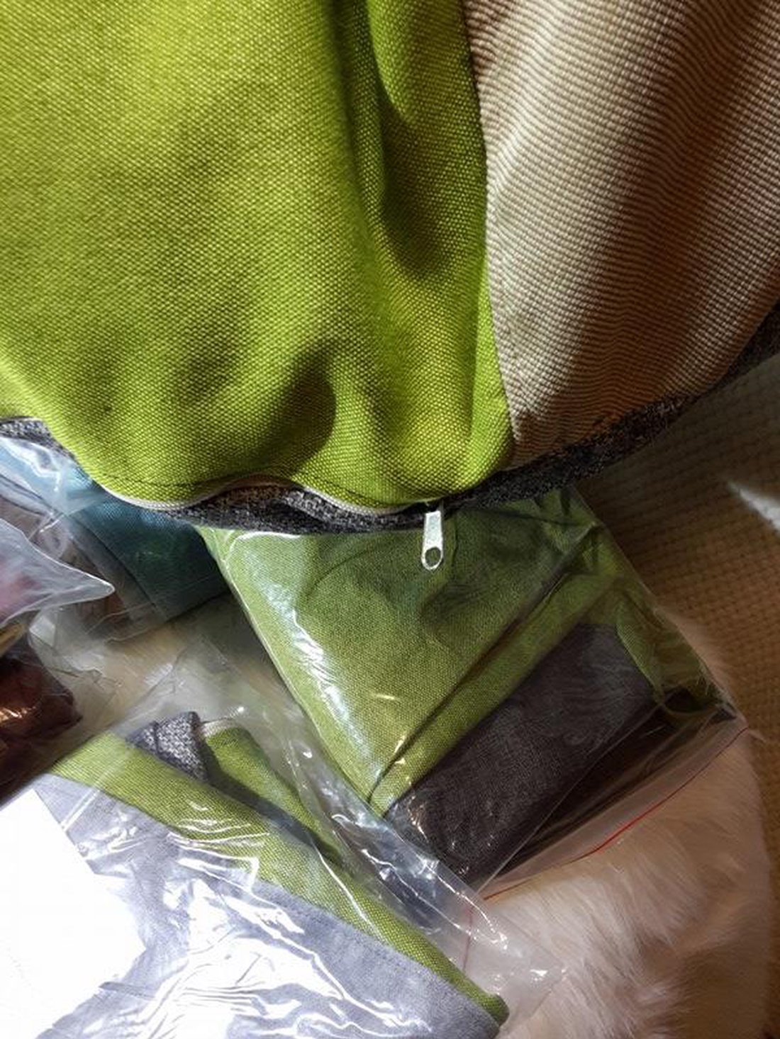 huppanós puff huzat üresen -  - Meska.hu