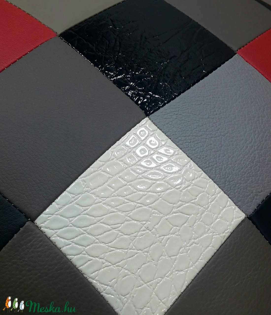 9/ Minimalista puff  -  - Meska.hu