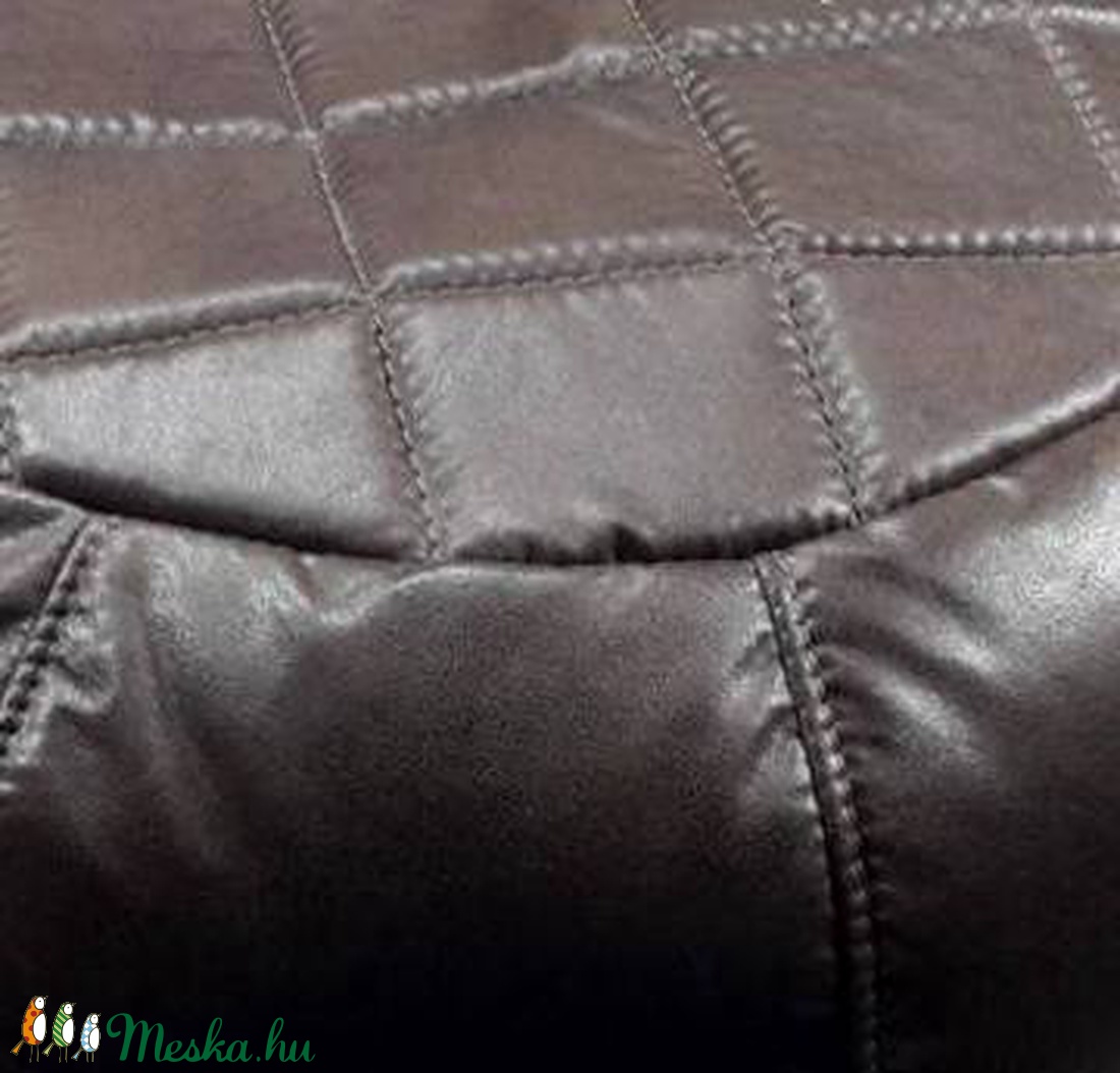 Hencsi nagy puff 17.) -sötét barna + 1 utántöltő -  - Meska.hu