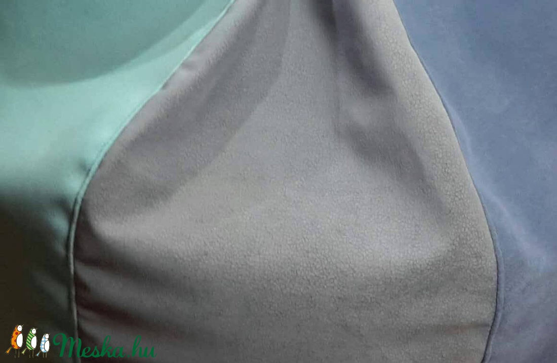 TGB Huppanós puff vagy kis babzsák helytakarékos füllel -  - Meska.hu