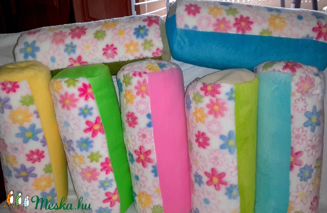 8 féle virágos hengerpárna 2 féle töltéssel -  - Meska.hu