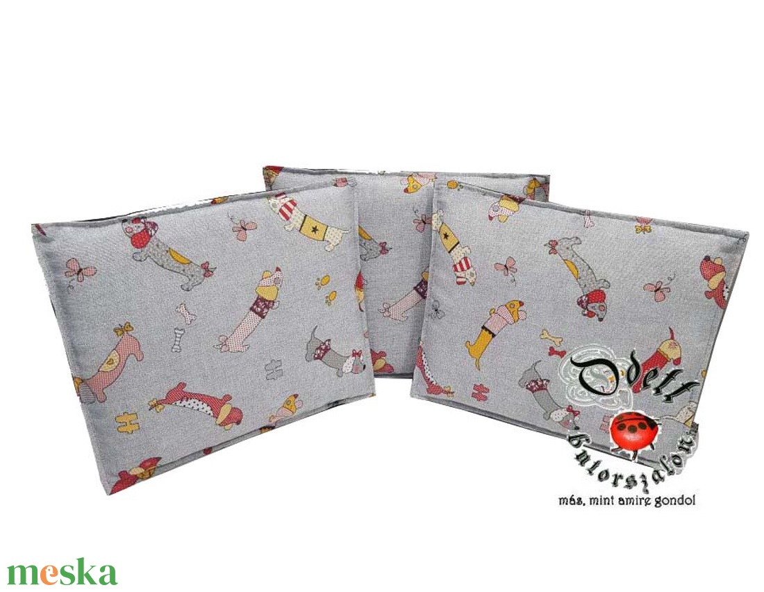 Velem tacsi A4 ülőpárna � iskolába is  - otthon & életmód - lakástextil - székpárna, huzat - Meska.hu