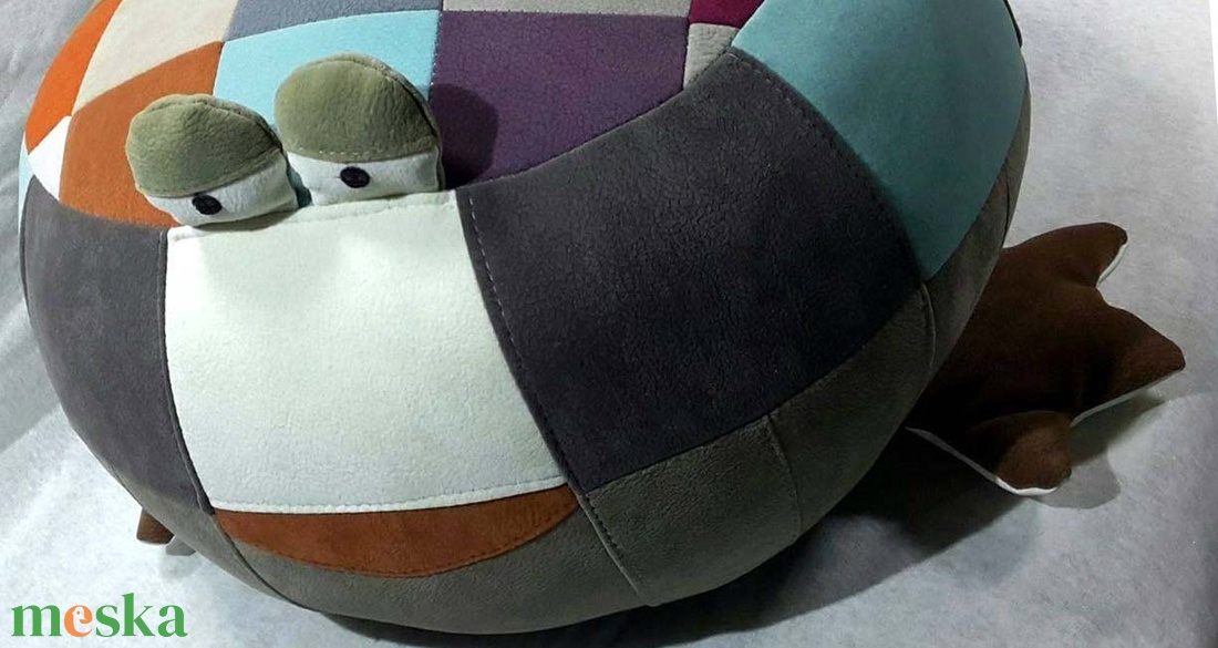 Leveli béka 6.) Öko tölthető puff Aquaclan szövetből ülőalkalmatosság, lábzsámoly - otthon & életmód - bútor - puff - Meska.hu