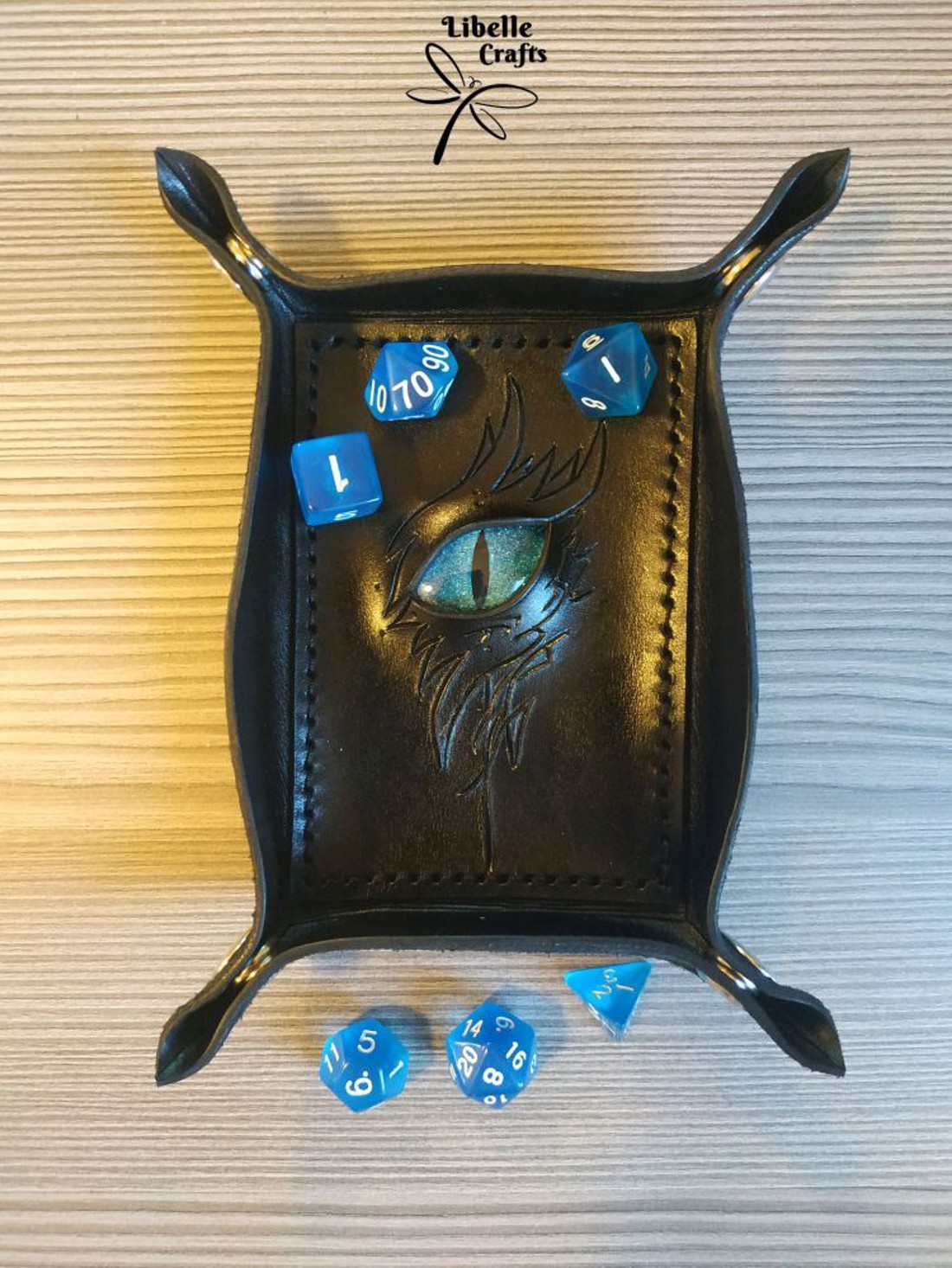 Sárkányszemes kockadobó tálca - KÉK szemmel - játék & sport - táblajáték és kártyajáték - társasjátékok - dobókocka - Meska.hu