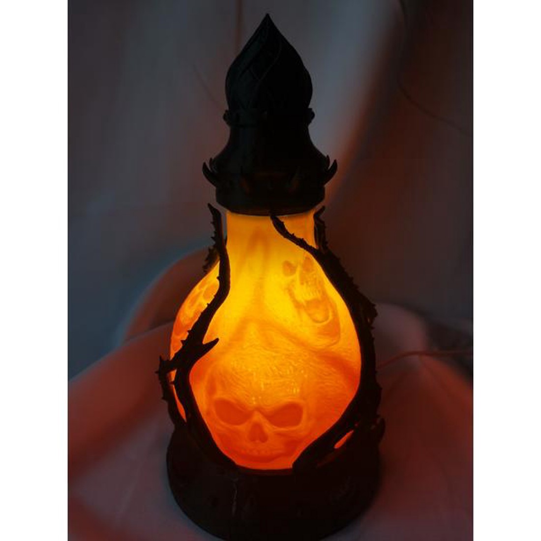 3D nyomtatott Koponyák Árnyékában Lámpás - otthon & életmód - dekoráció - halloween - halloweeni lámpás - Meska.hu 3D nyomtatott Koponyák Árnyékában Lámpás - otthon & életmód - dekoráció - halloween - halloweeni lámpás - Meska.hu