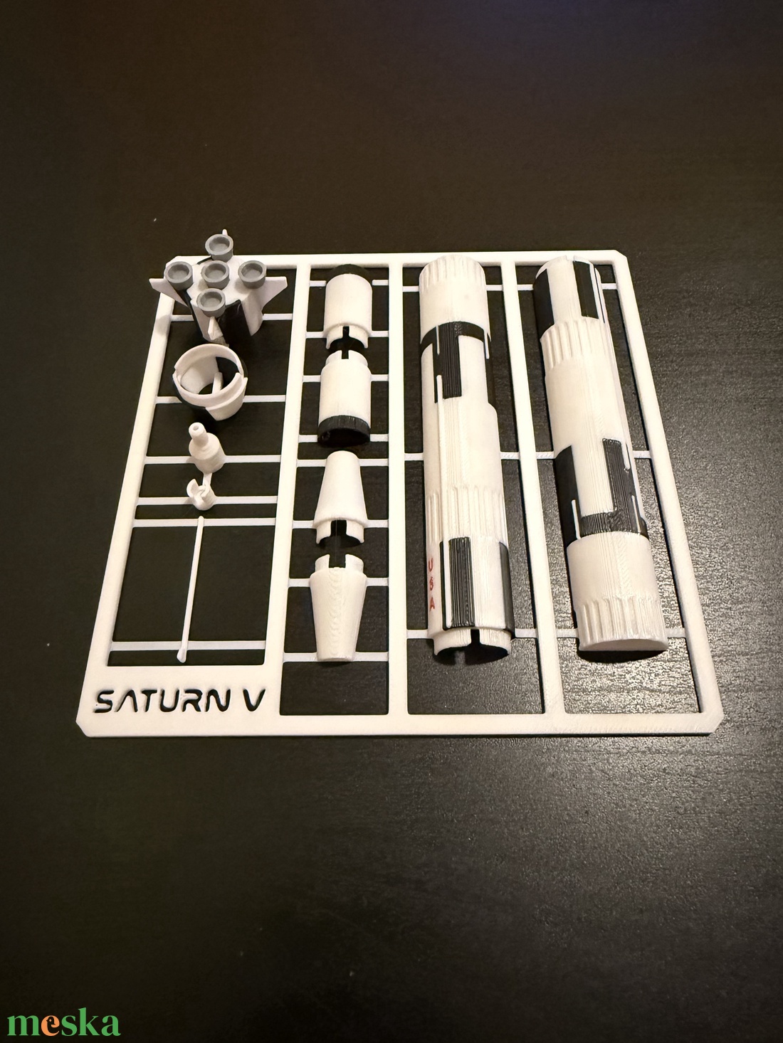 NASA SATURN V makett - művészet - makett, modell - Meska.hu