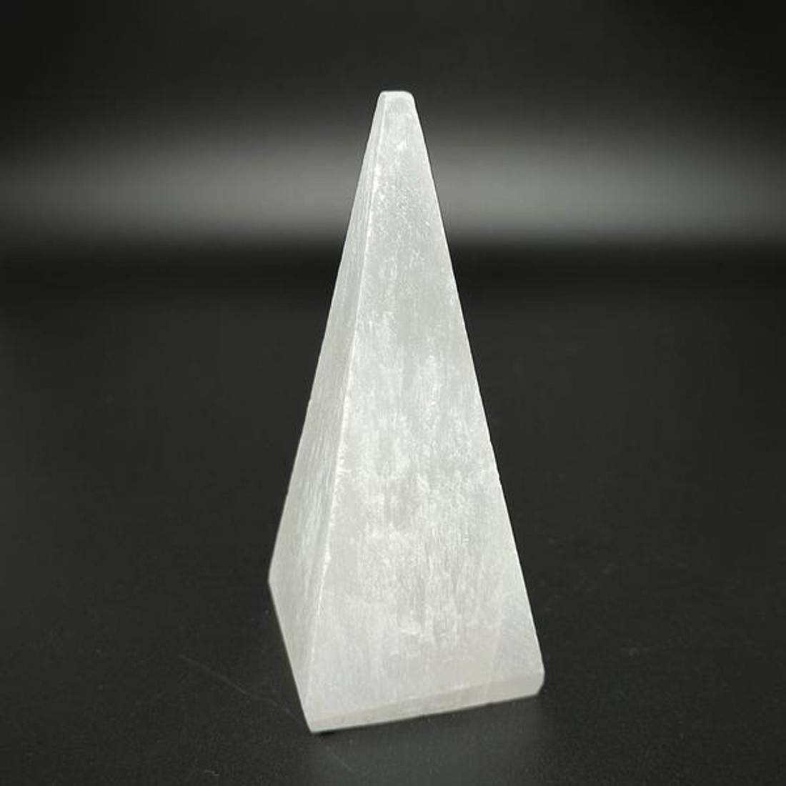 Szelenit piramis 5x5x10cm - kellékek & szerszámok - ásvány alapanyag - shungit piramis - Meska.hu Szelenit piramis 5x5x10cm - kellékek & szerszámok - ásvány alapanyag - shungit piramis - Meska.hu