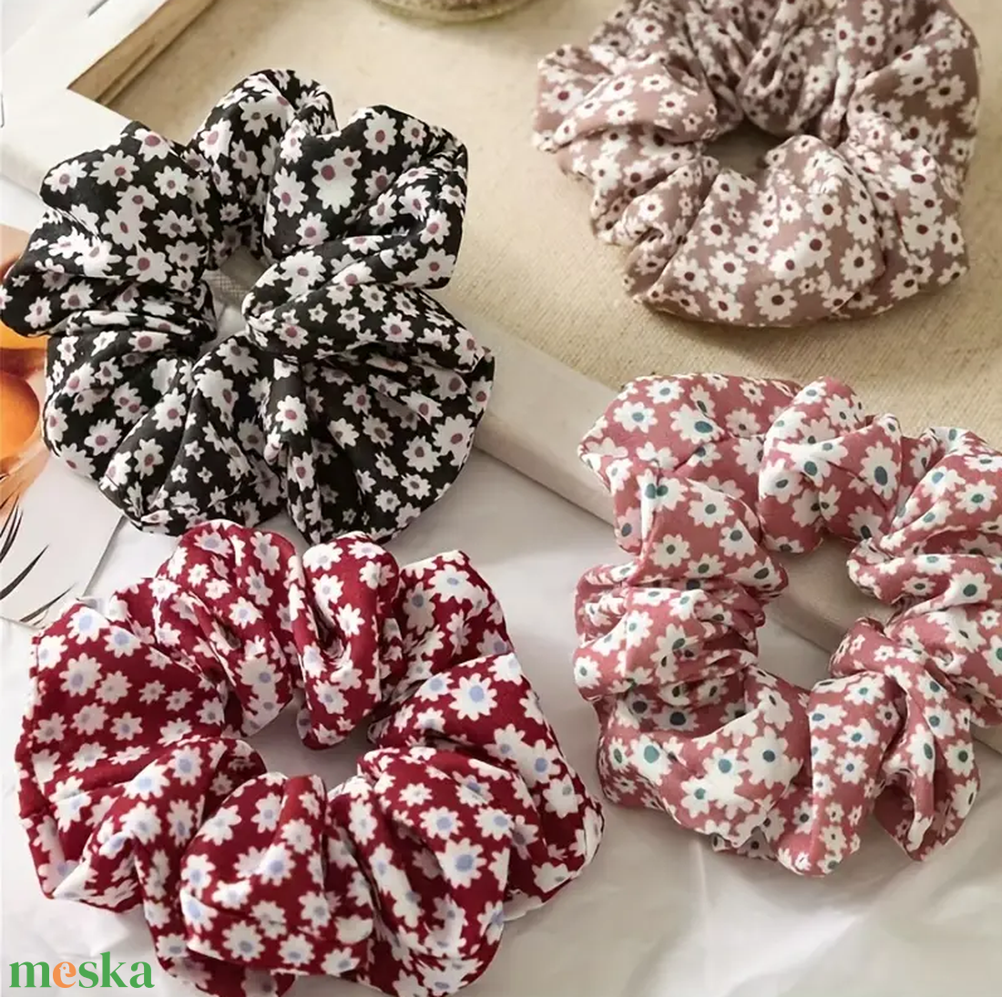 Virágos vastag, erős hajgumi dús hajra  - 'Bun Scrunchie' hajgumi  - ruha & divat - hajdísz & hajcsat - hajgumi - Meska.hu