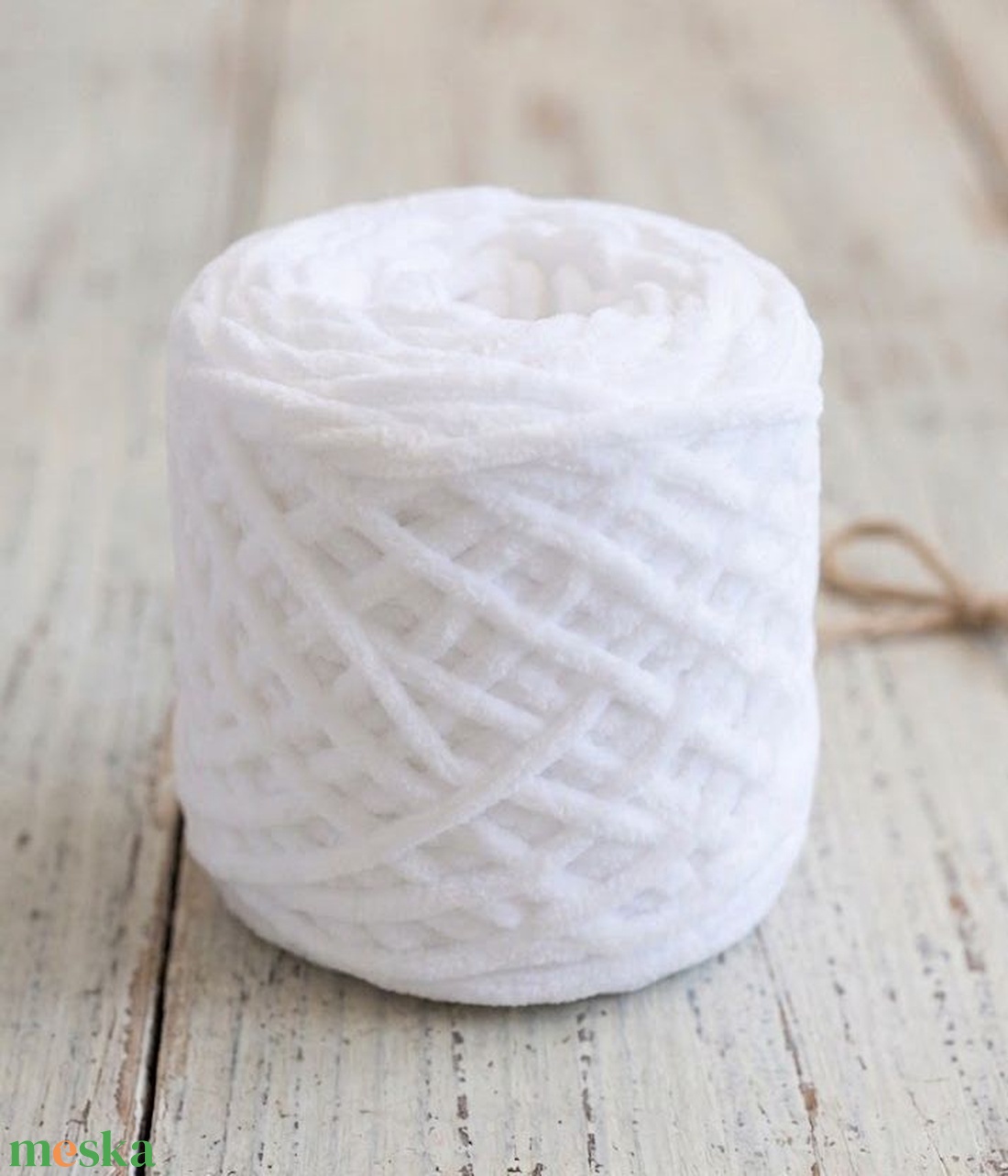 Puha fehér zsenília fonal 160 g � amigurumihoz, plüss figurákhoz. - kellékek & szerszámok - rövidáru - fonal, cérna - kevert fonal - Meska.hu
