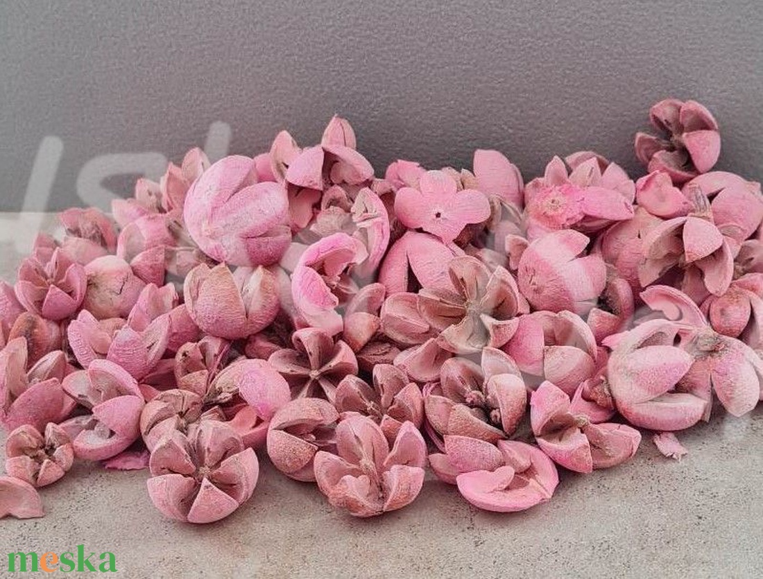 Tulipán termés, Chiruni - kellékek & szerszámok - dekorációs kellékek - egyéb kellékek - Meska.hu