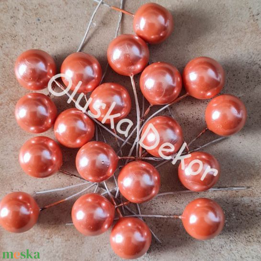 ST-10523. Betűző bogyó, gyöngyház, 2cm - kellékek & szerszámok - dekorációs kellékek - egyéb kellékek - Meska.hu