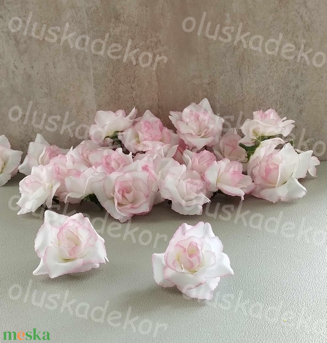 Rózsa virágfej, rózsafej, selyemvirág, dekor, 7 színben, 6,5cm - kellékek & szerszámok - dekorációs kellékek - virágfej - Meska.hu Rózsa virágfej, rózsafej, selyemvirág, dekor, 7 színben, 6,5cm - kellékek & szerszámok - dekorációs kellékek - virágfej - Meska.hu