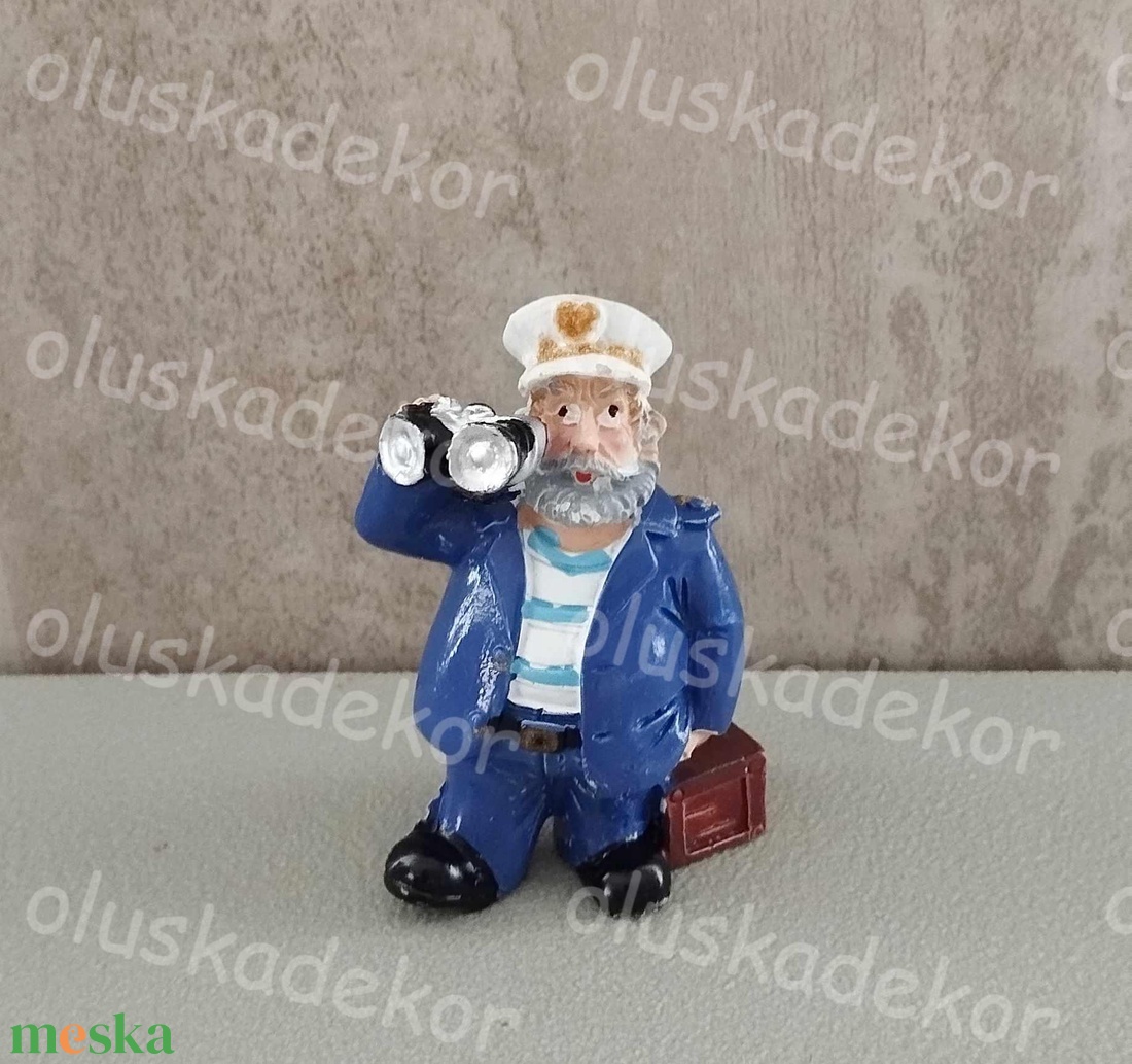 Matróz, tengerész, hajós kapitány - kellékek & szerszámok - dekorációs kellékek - figurák - Meska.hu Matróz, tengerész, hajós kapitány - kellékek & szerszámok - dekorációs kellékek - figurák - Meska.hu
