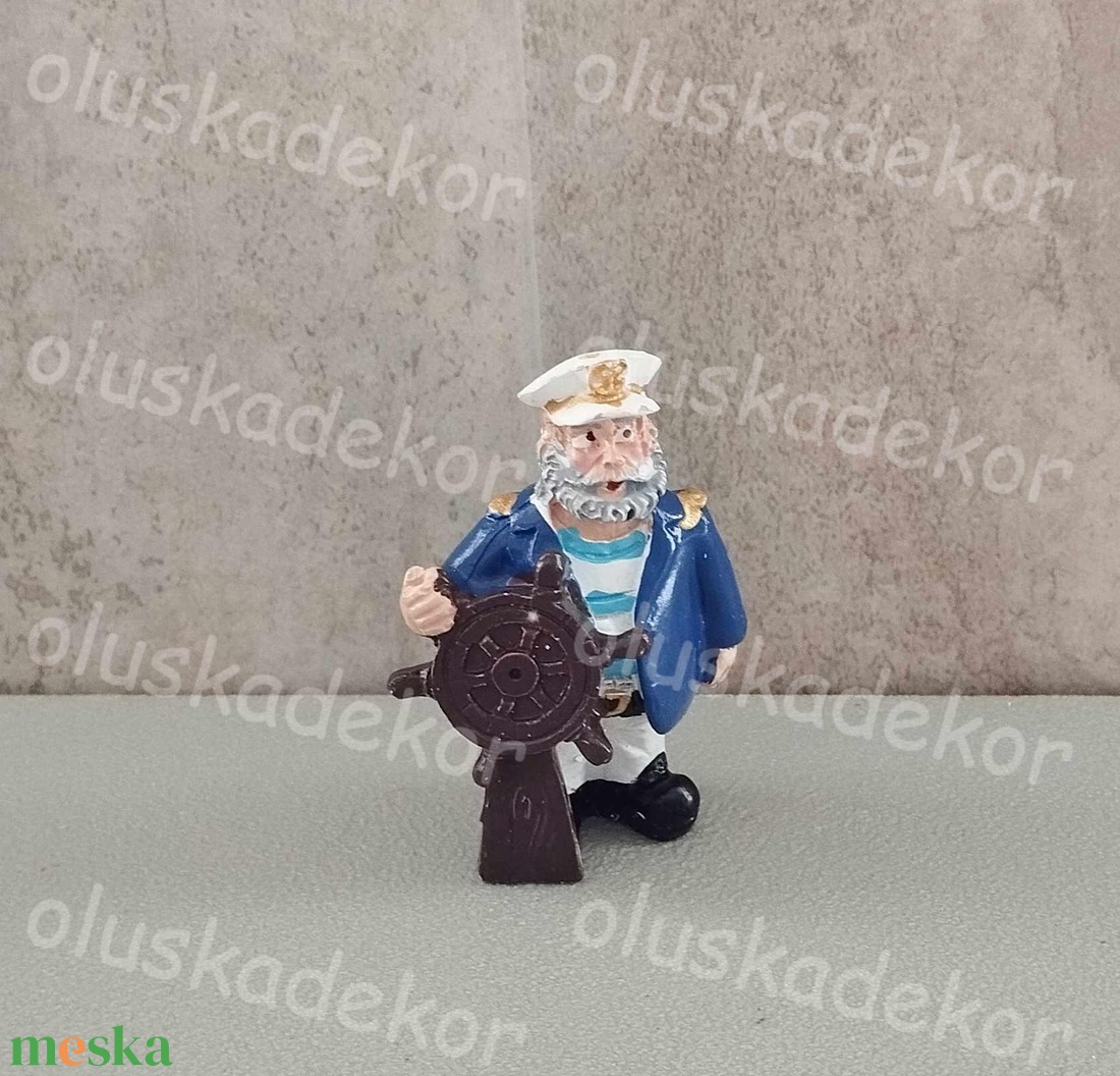 Matróz, tengerész, hajós kapitány - kellékek & szerszámok - dekorációs kellékek - figurák - Meska.hu Matróz, tengerész, hajós kapitány - kellékek & szerszámok - dekorációs kellékek - figurák - Meska.hu