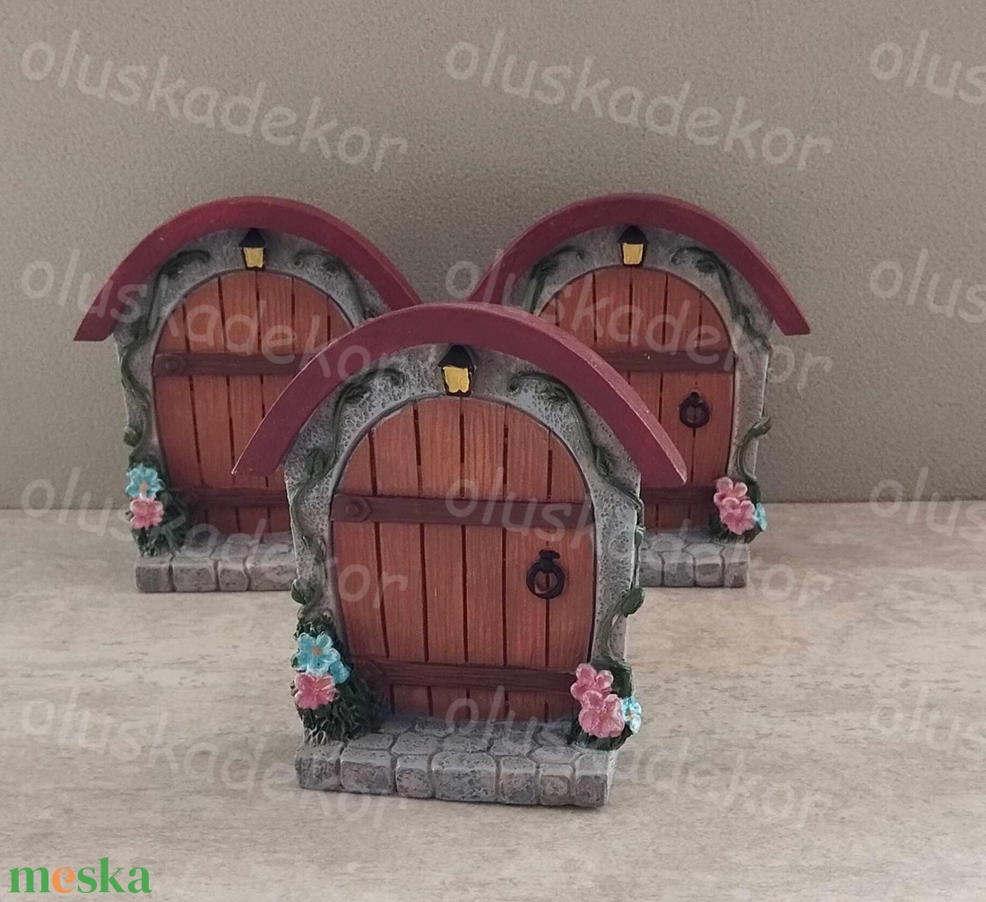 Tündérkert ajtó, nagy méretű, tavaszi, nyári, poly dekor, figura, 9 x 8,5cm - kellékek & szerszámok - dekorációs kellékek - egyéb kellékek - Meska.hu