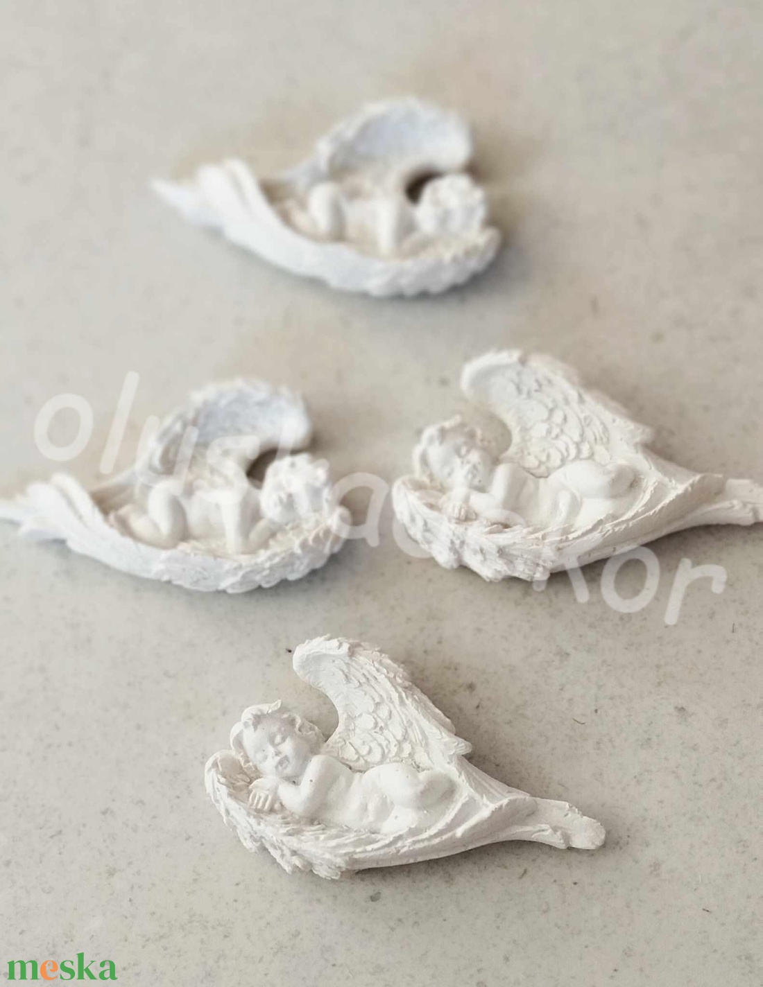 Angyal szárnyban, öntapadós, mindenszenteki, kegyelet, dekoráció, 7cm - kellékek & szerszámok - dekorációs kellékek - figurák - Meska.hu Angyal szárnyban, öntapadós, mindenszenteki, kegyelet, dekoráció, 7cm - kellékek & szerszámok - dekorációs kellékek - figurák - Meska.hu