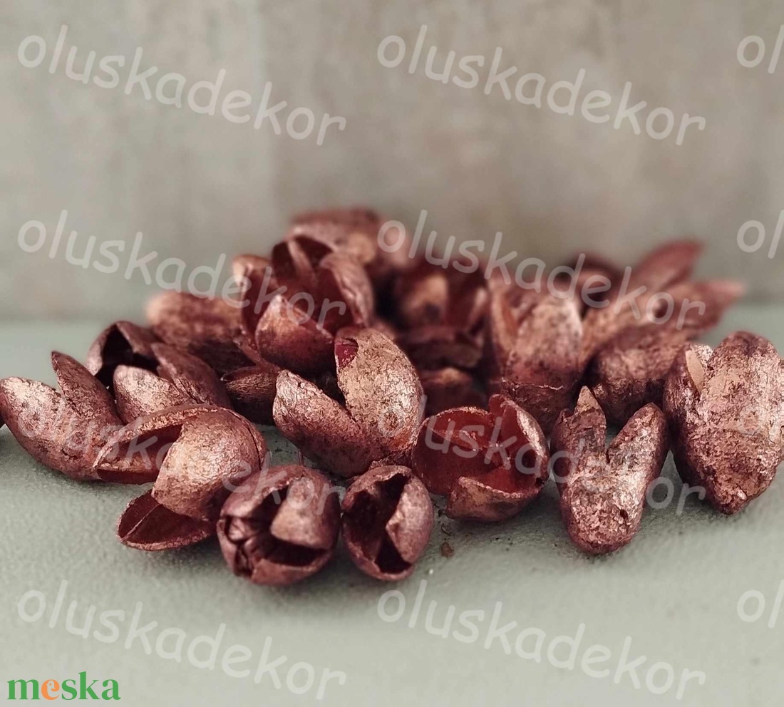 Bakuli, száraztermés, ezüst, bronz, pezsgő, dekorációs alapanyag, 50gr./cs. - kellékek & szerszámok - dekorációs kellékek - egyéb kellékek - Meska.hu Bakuli, száraztermés, ezüst, bronz, pezsgő, dekorációs alapanyag, 50gr./cs. - kellékek & szerszámok - dekorációs kellékek - egyéb kellékek - Meska.hu