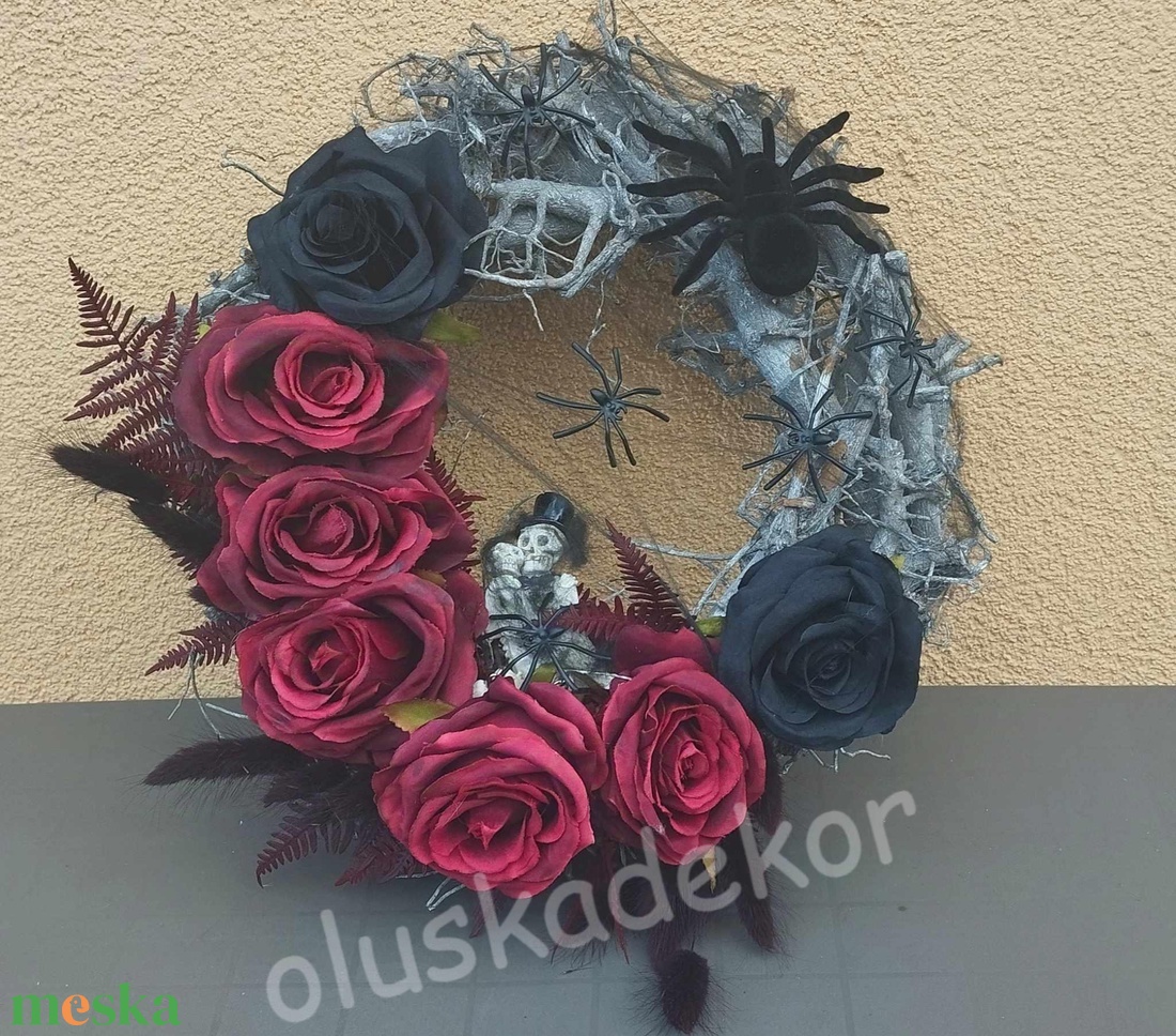 Félelmetes halloween ajtódísz pókokkal, csontvázzal - otthon & életmód - vallás - temetkezési tárgy - Meska.hu Félelmetes halloween ajtódísz pókokkal, csontvázzal - otthon & életmód - vallás - temetkezési tárgy - Meska.hu