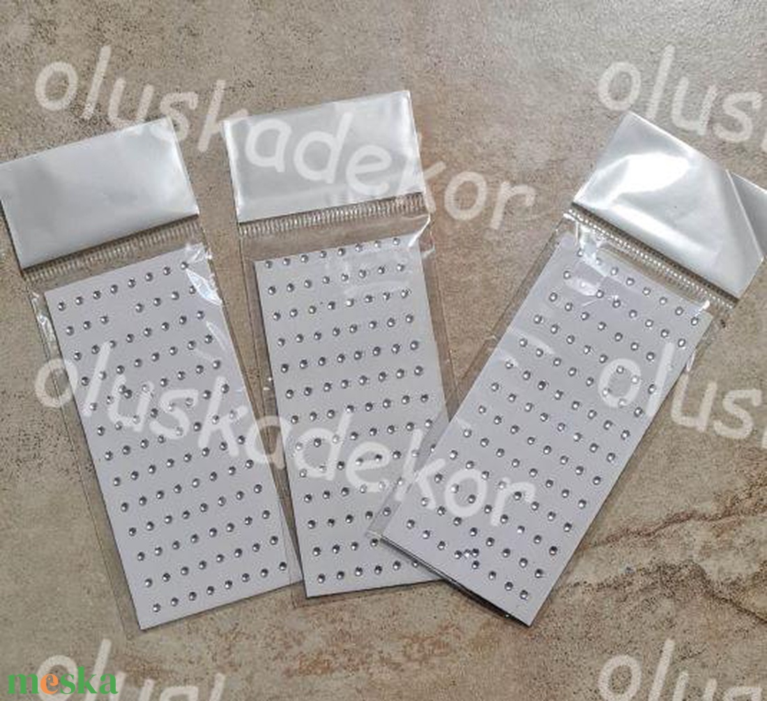 Strasszkő, testékszer, öntapadós, 2mm - kellékek & szerszámok - dekorációs kellékek - egyéb kellékek - Meska.hu