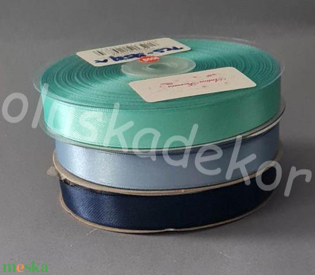 Szatén szalag, világoskék, türkiz, tengerészkék színekben, 16mm - kellékek & szerszámok - rövidáru - szalag, pánt - szatén szalag - Meska.hu Szatén szalag, világoskék, türkiz, tengerészkék színekben, 16mm - kellékek & szerszámok - rövidáru - szalag, pánt - szatén szalag - Meska.hu