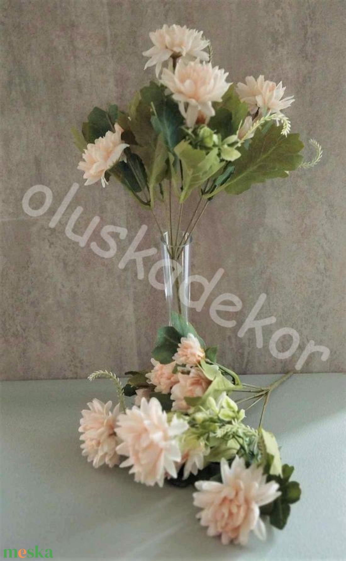 Dália csokor, halványbarack, 9 virágos, 33cm - kellékek & szerszámok - dekorációs kellékek - egyéb kellékek - Meska.hu Dália csokor, halványbarack, 9 virágos, 33cm - kellékek & szerszámok - dekorációs kellékek - egyéb kellékek - Meska.hu