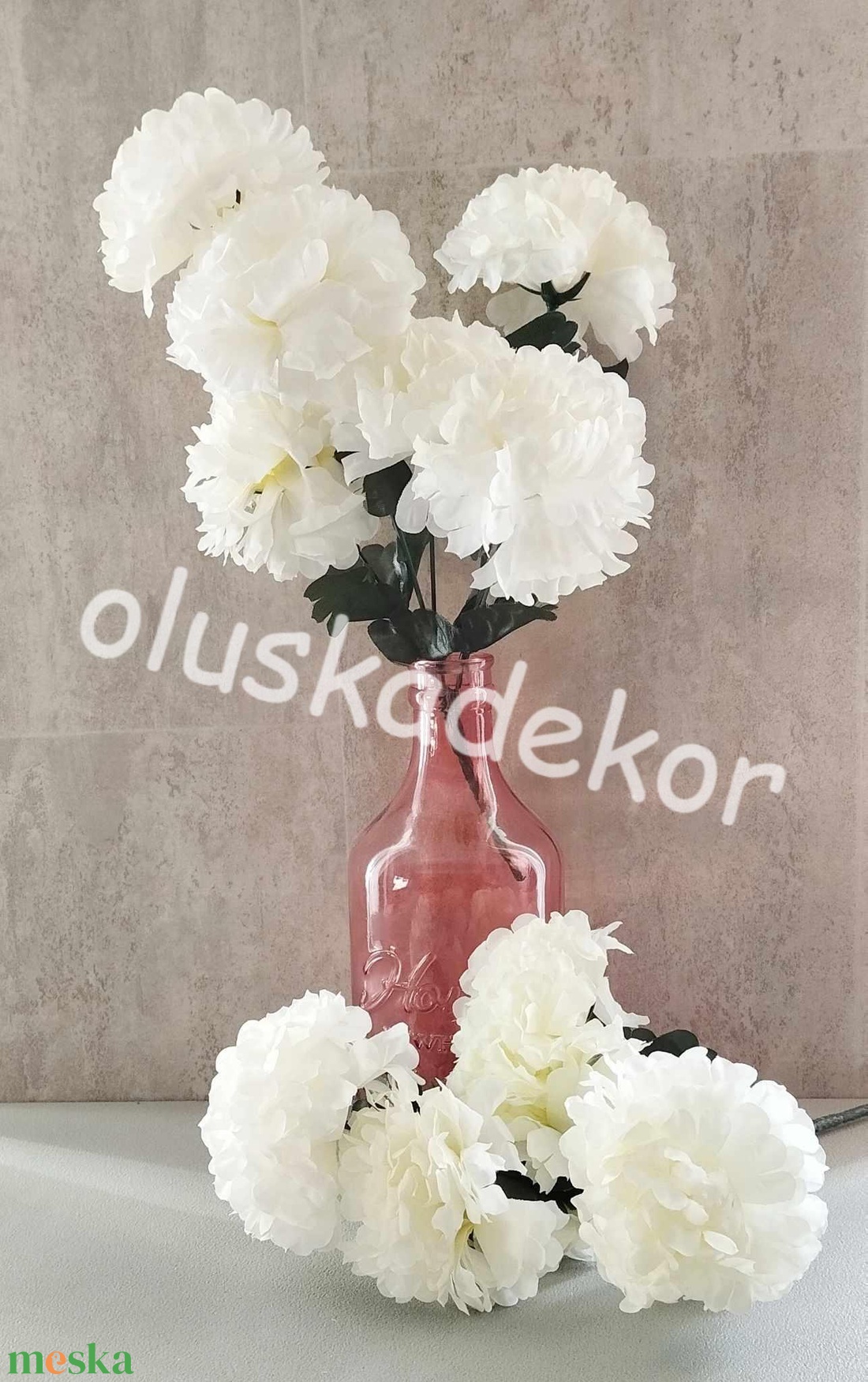 Krizantém csokor, törtfehér, 6 virág, díszítőzöldek, 37cm - kellékek & szerszámok - dekorációs kellékek - figurák - Meska.hu Krizantém csokor, törtfehér, 6 virág, díszítőzöldek, 37cm - kellékek & szerszámok - dekorációs kellékek - figurák - Meska.hu