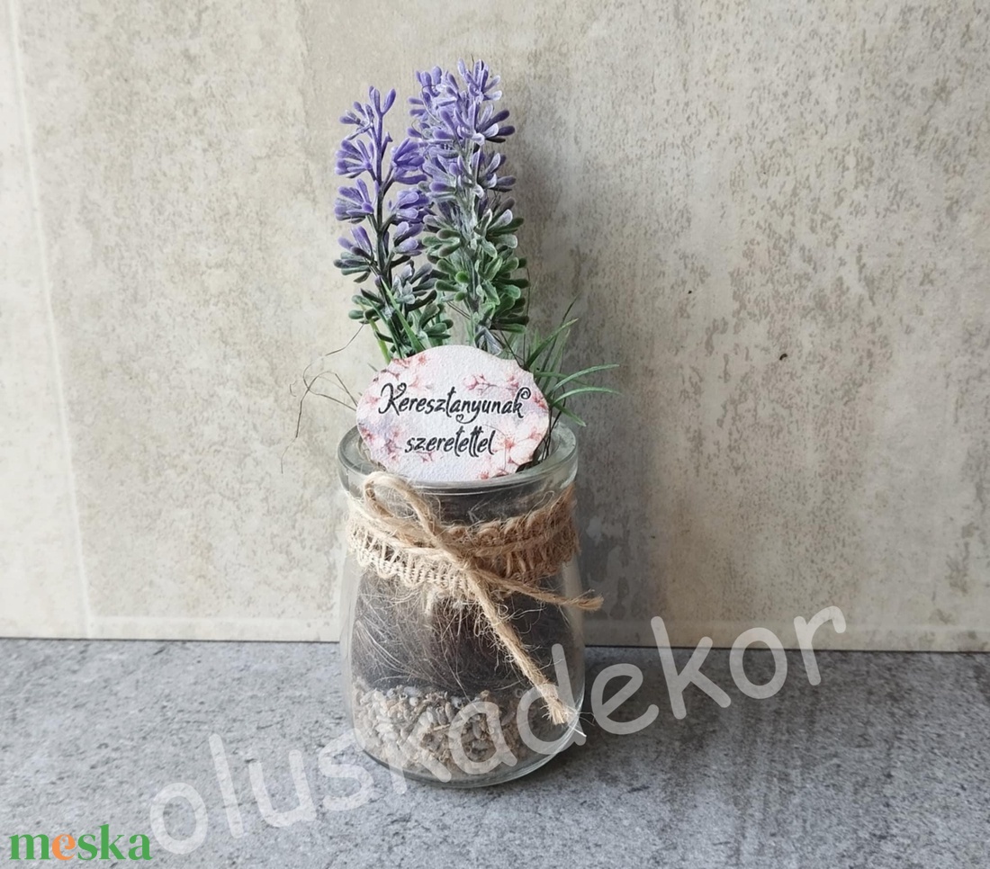 Levendula, gumi, real-touch, műnövény üvegvázában, 13cm, táblával - kellékek & szerszámok - dekorációs kellékek - egyéb kellékek - Meska.hu
