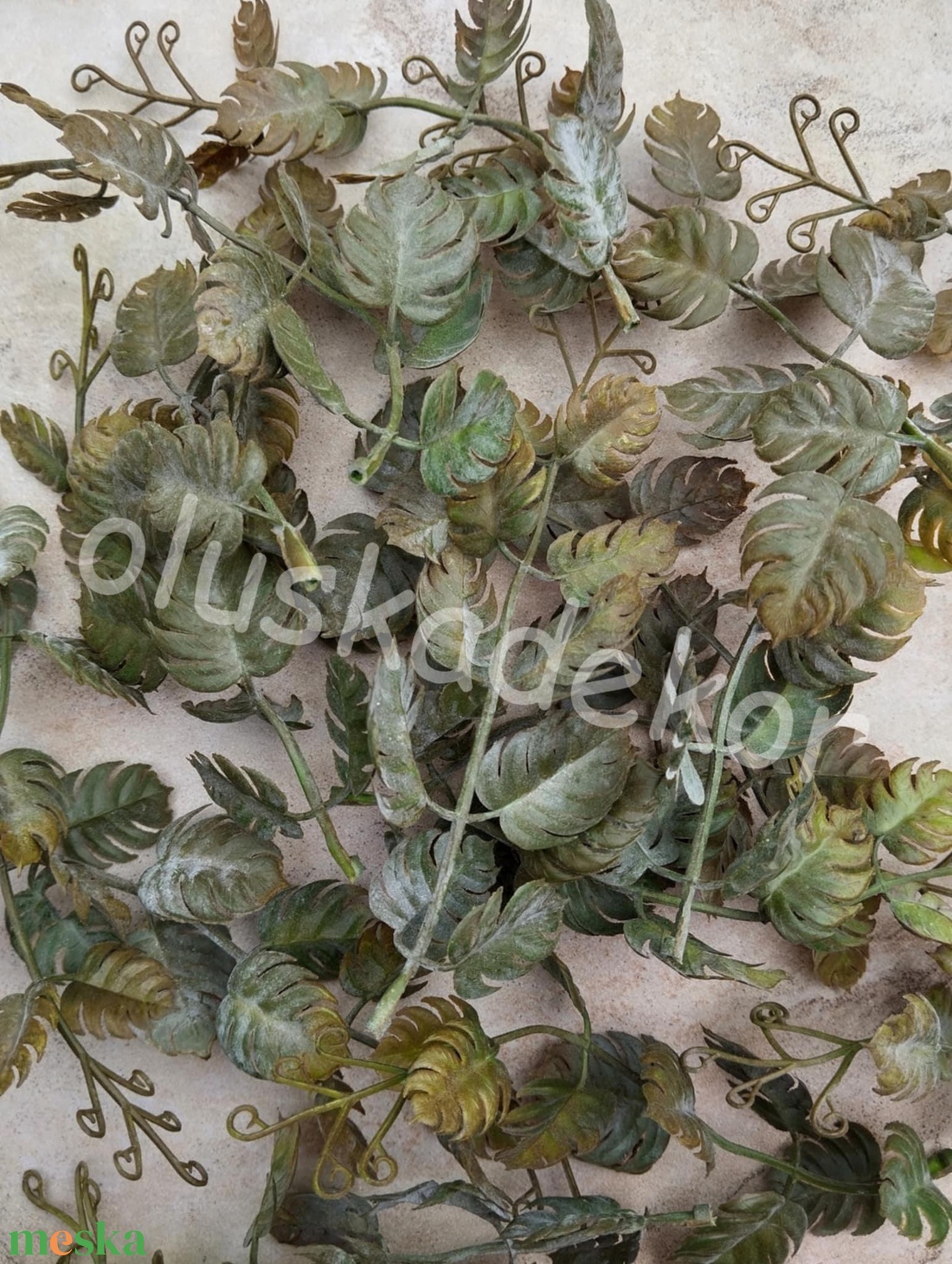 Monstera levél, leveles díszítő kacsokkal, hobby, kreatív, dekor műnövény, 17 cm - kellékek & szerszámok - dekorációs kellékek - egyéb kellékek - Meska.hu Monstera levél, leveles díszítő kacsokkal, hobby, kreatív, dekor műnövény, 17 cm - kellékek & szerszámok - dekorációs kellékek - egyéb kellékek - Meska.hu