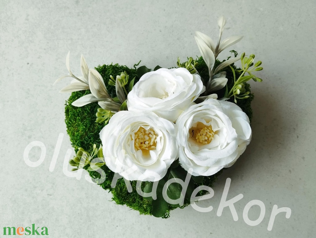 Sírdísz, kegyeletidísz, szívalakú mohás sírdísz, sírkoszorú, mindenszentek, 17cm - otthon & életmód - vallás - temetkezési tárgy - sírdísz, kegyeleti dísz - Meska.hu Sírdísz, kegyeletidísz, szívalakú mohás sírdísz, sírkoszorú, mindenszentek, 17cm - otthon & életmód - vallás - temetkezési tárgy - sírdísz, kegyeleti dísz - Meska.hu