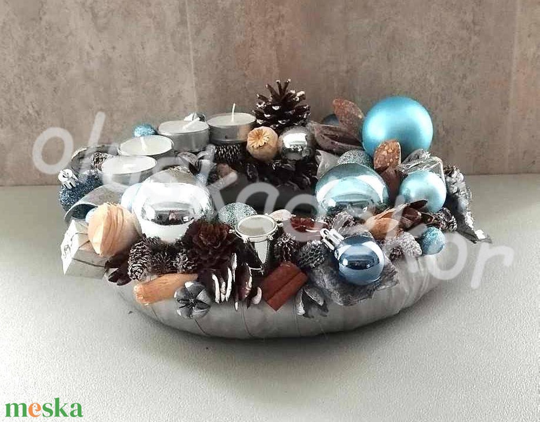 Adventi, karácsonyi jeges varázs asztaldísz, koszorú, 25cm - karácsony - karácsonyi lakásdekoráció - ünnepi asztaldekoráció - Meska.hu