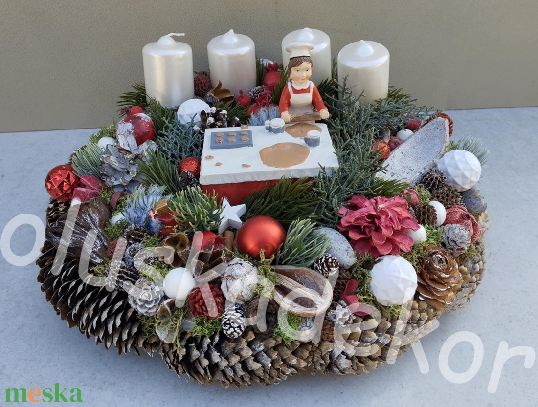 Adventi, karácsonyi cukrászos asztaldísz, koszorú kb. 33cm - karácsony - karácsonyi lakásdekoráció - ünnepi asztaldekoráció - Meska.hu