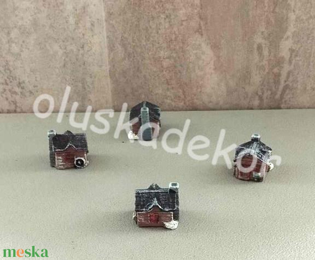 Mini házikó, mini falu, karácsonyi, adventi dekor figurák, 2 féle - karácsony - karácsonyi lakásdekoráció - karácsonyi lakásdíszek - Meska.hu