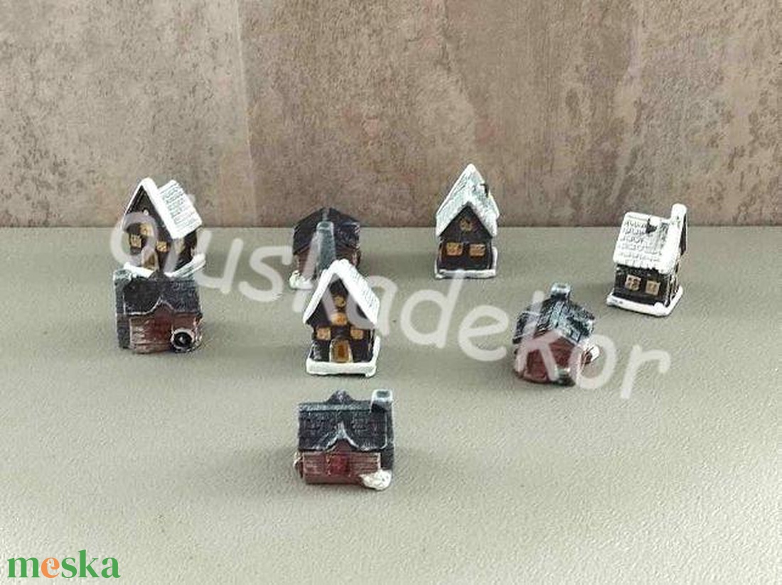 Mini házikó, mini falu, karácsonyi, adventi dekor figurák, 2 féle - karácsony - karácsonyi lakásdekoráció - karácsonyi lakásdíszek - Meska.hu