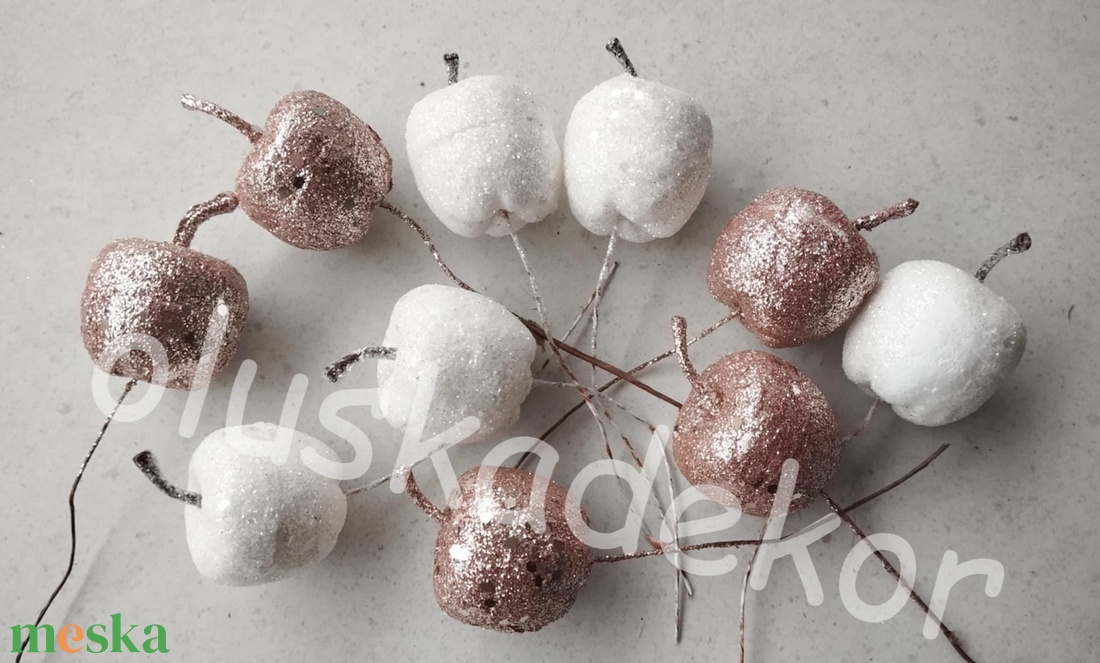 Alma pick, betűzős, glitteres, karácsonyi dekorációs alapanyag, 10cm - kellékek & szerszámok - dekorációs kellékek - egyéb kellékek - Meska.hu