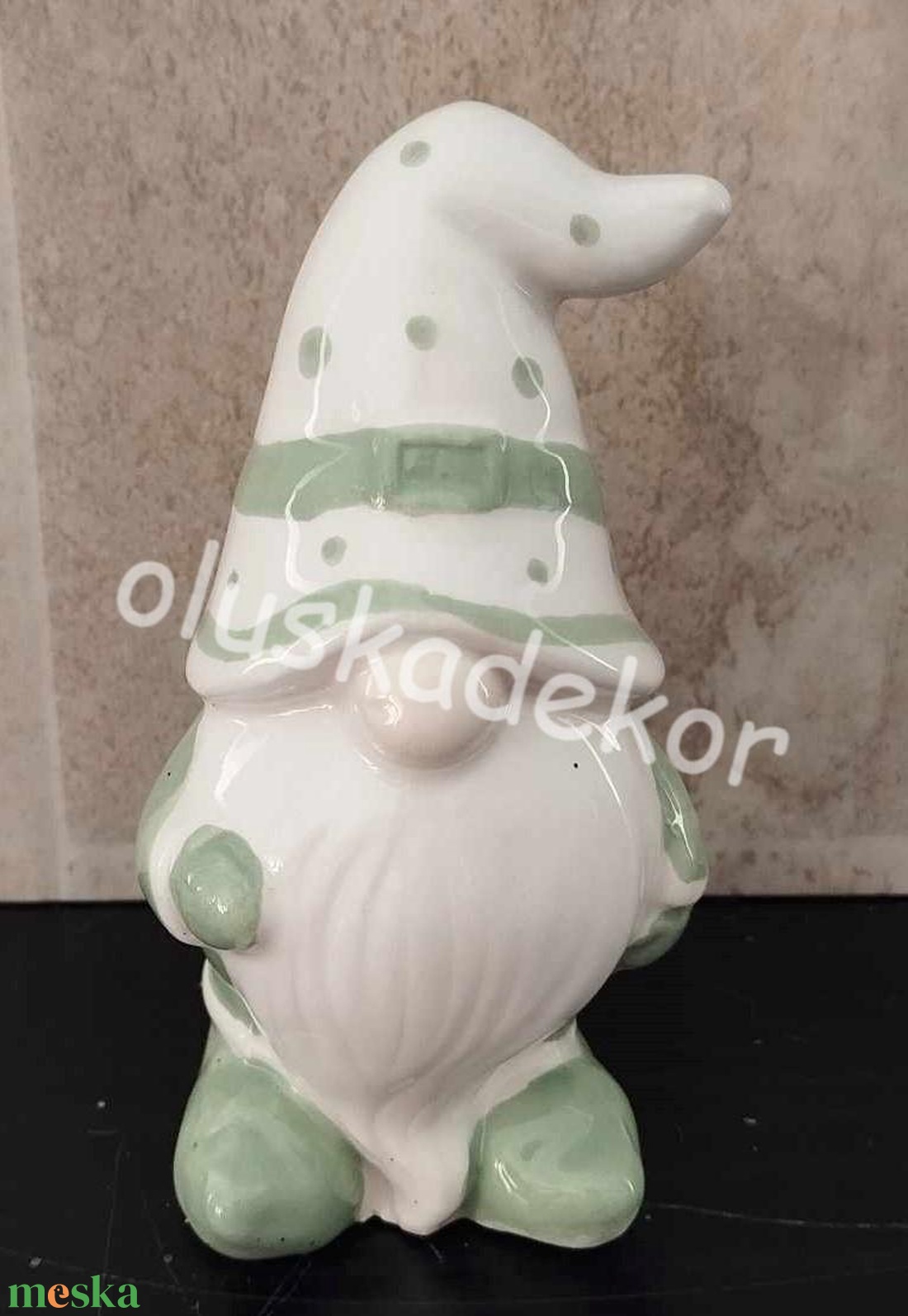 Manó, orrmanó, porcelán dekorációs figura, karácsonyi dekor termék, 9cm x 5cm - kellékek & szerszámok - dekorációs kellékek - egyéb kellékek - Meska.hu