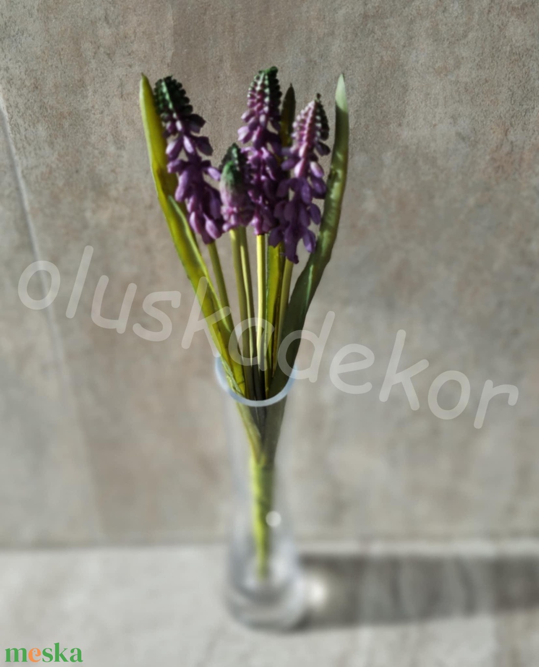 Muscari csokor, Fürtös gyöngyike virágcsokor, fehér, lila, gumi dekorációs művirág - kellékek & szerszámok - dekorációs kellékek - egyéb kellékek - Meska.hu