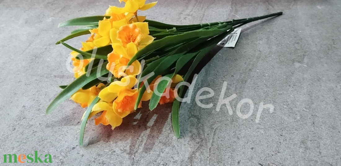 Nárcisz, gumis dekorációs növény, csokor, 15 virág, 39cm - kellékek & szerszámok - dekorációs kellékek - egyéb kellékek - Meska.hu