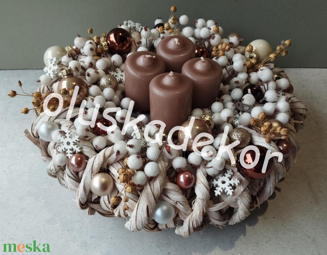 Beige, bézs, arany, barna, fehér adventi koszorú, 30cm - karácsony - karácsonyi lakásdekoráció - ünnepi asztaldekoráció - Meska.hu
